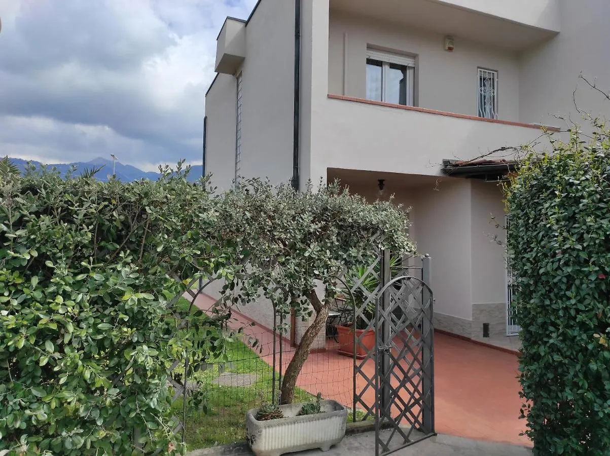 Villetta Marina Verde Cinquale Italy